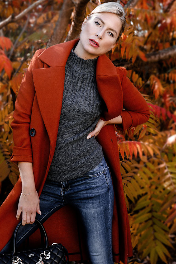 Model: Jennifer 77956