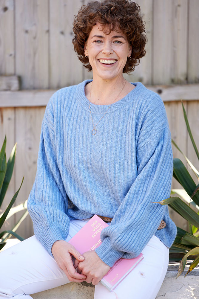 Model: Claudia 97028