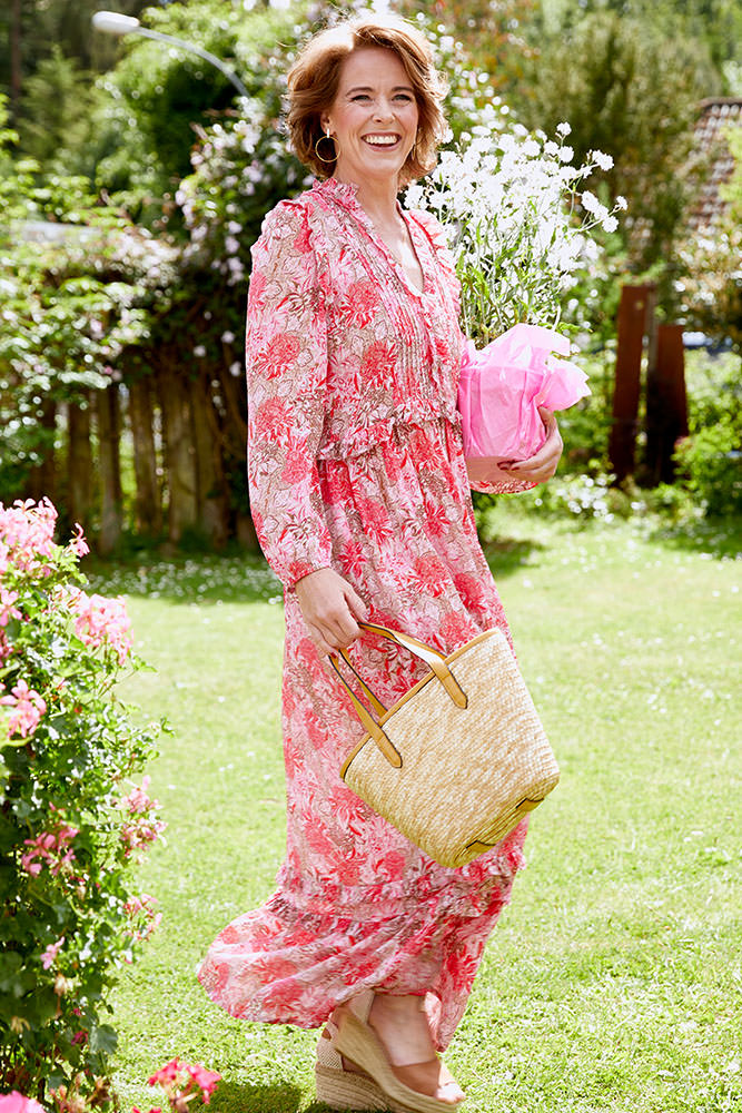 Model: Claudia 97064