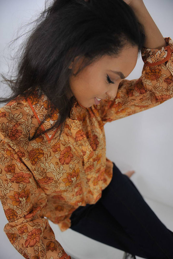 Model: Esther 102431