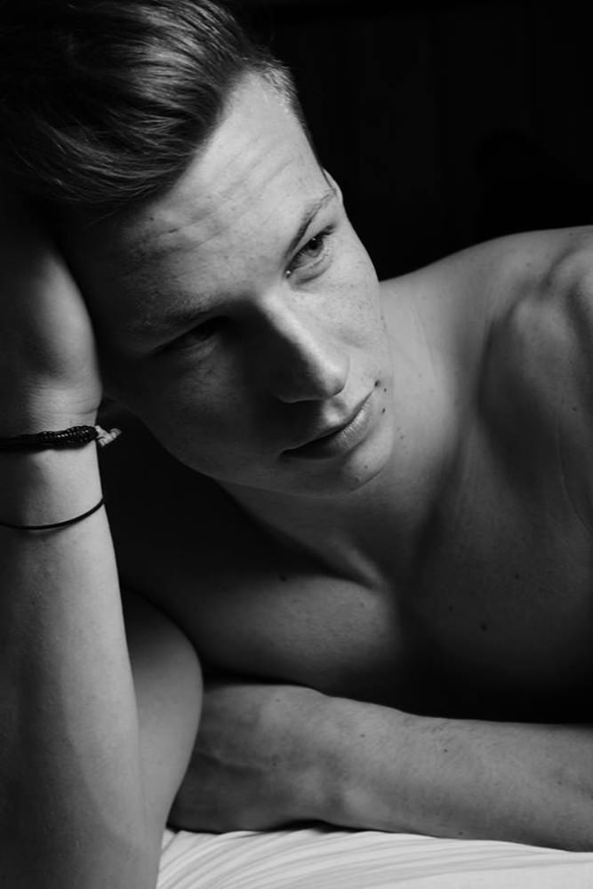 Model: Sylvester 25853