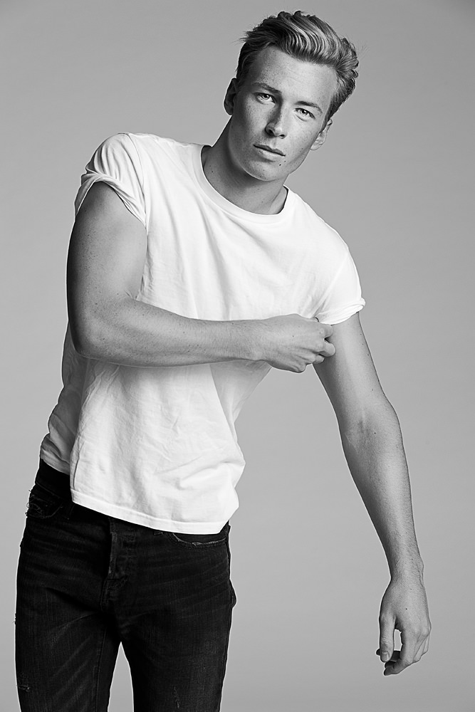 Model: Sylvester 35843