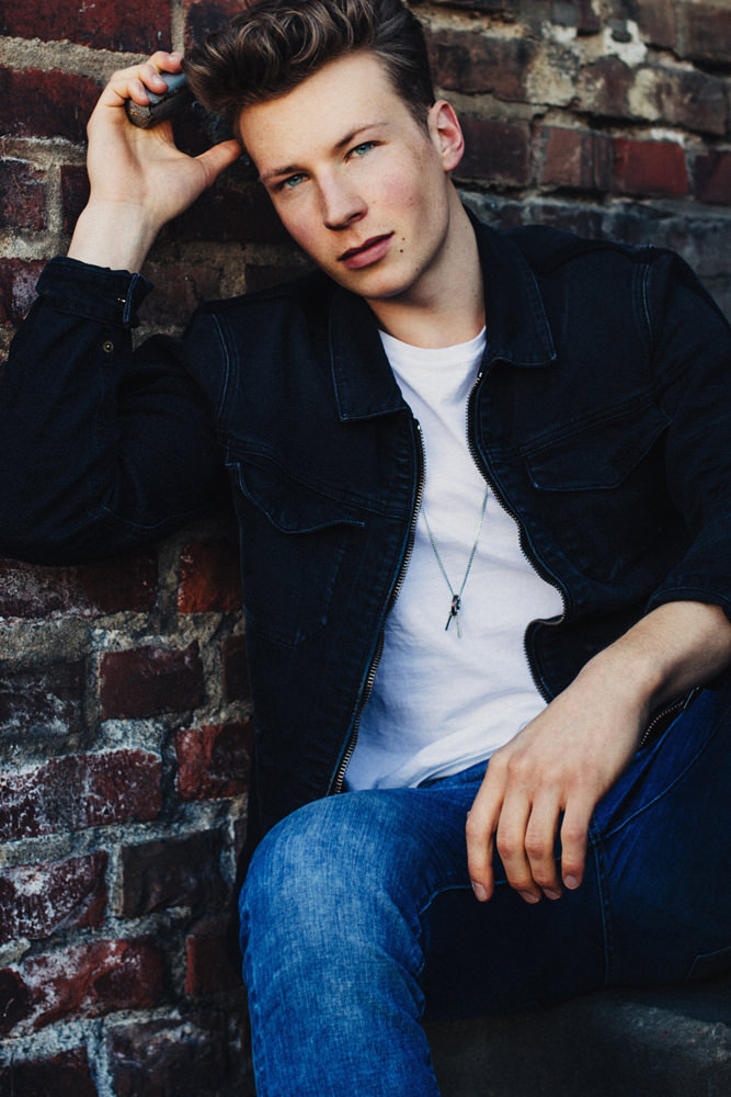 Model: Sylvester 35844