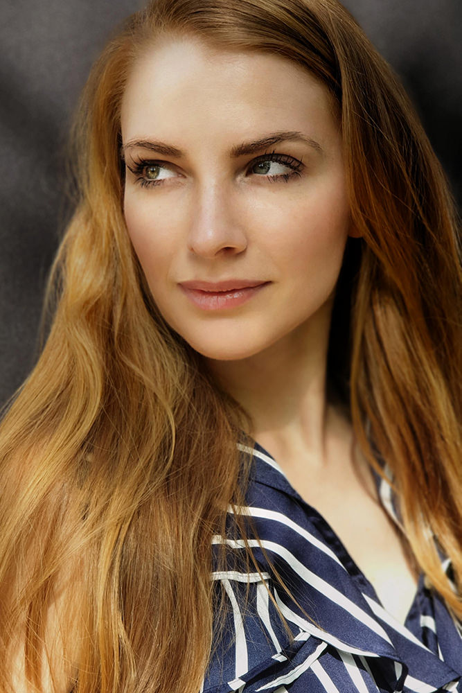 Model: Christina 68409