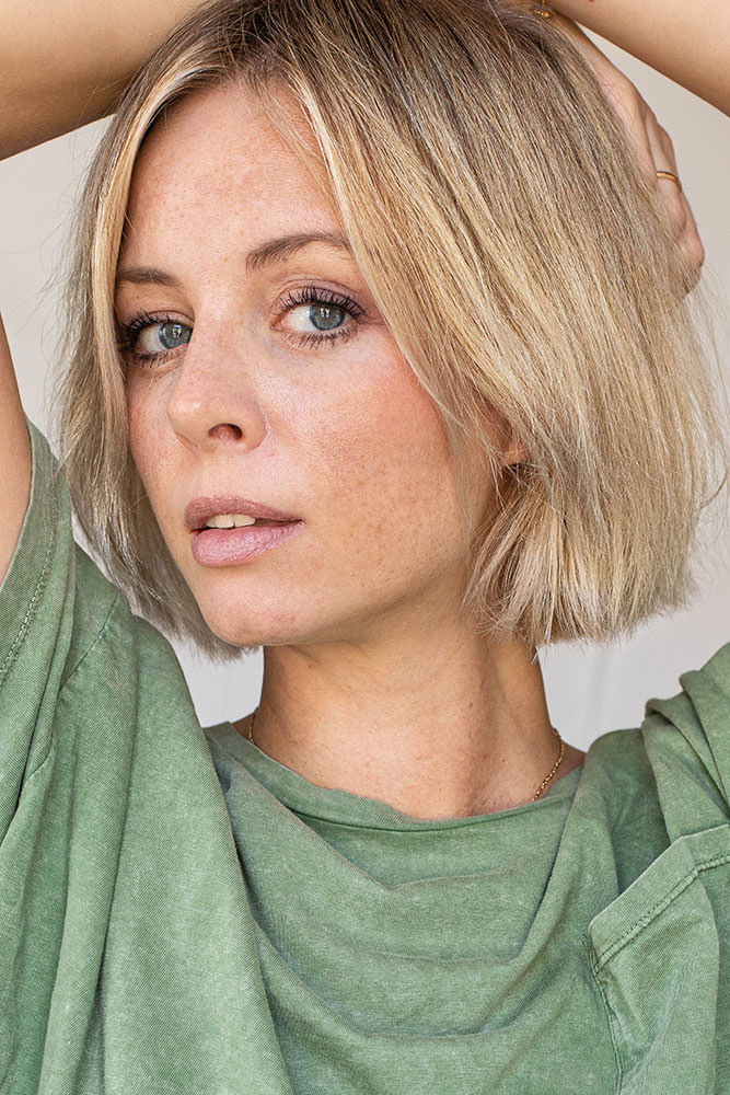 Model: Frederike 75613