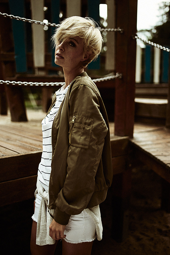 Model: Frederike 42853