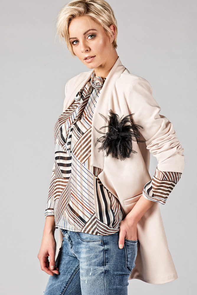 Model: Frederike 47492