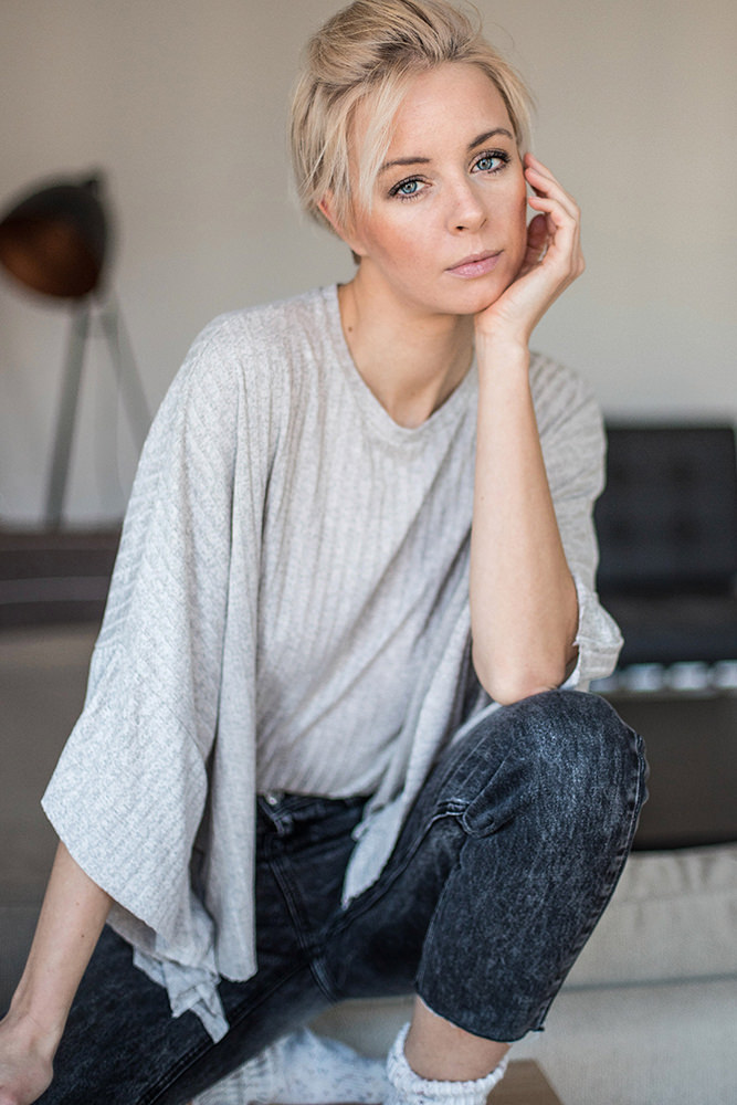 Model: Frederike 58327