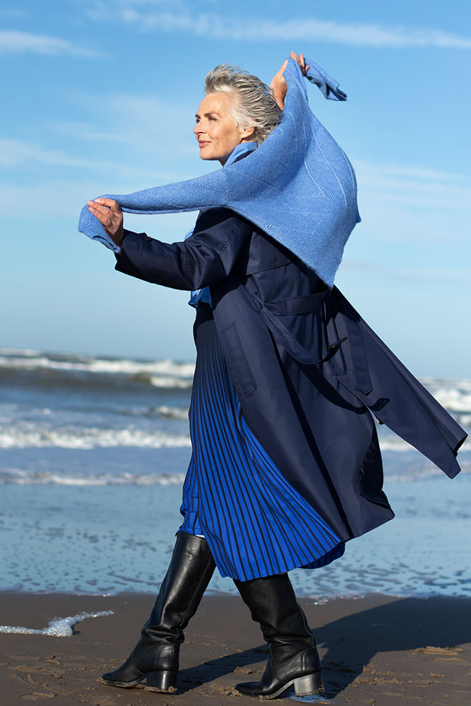 Model: Annette 92071