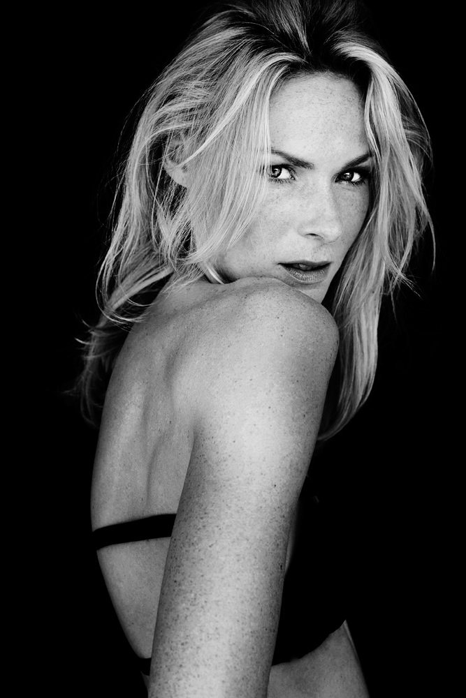 Model: Alexandra 27535