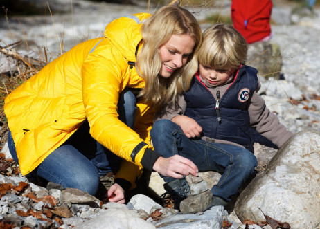 Model: Alexandra 27537