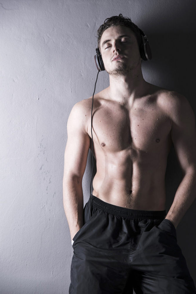 Model: Maximilian 27711