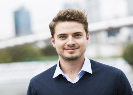 Model: Maximilian 27713