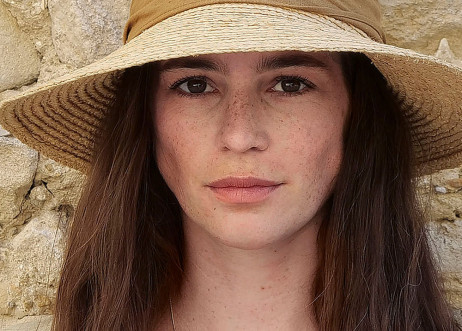 Model: Cathrin 90055