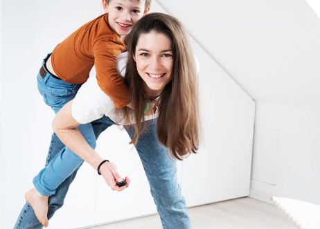 Model: Cathrin 98516