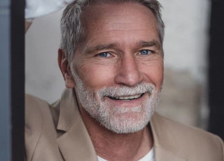 Model: Alexander 100921