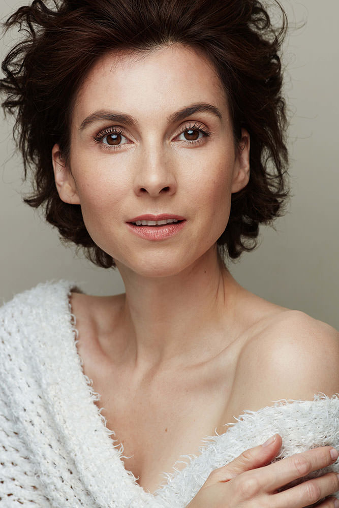 Model: Caroline 84596