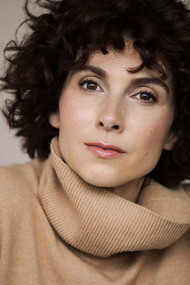 Model: Caroline 84608