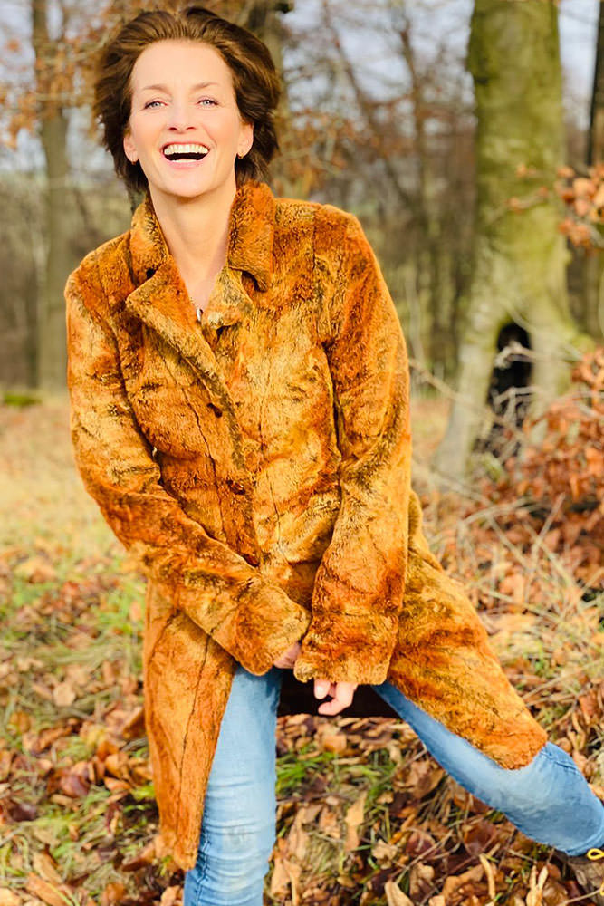 Model: Larissa 99200