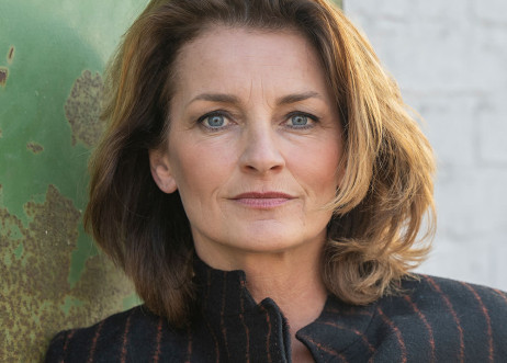 Model: Larissa 117351