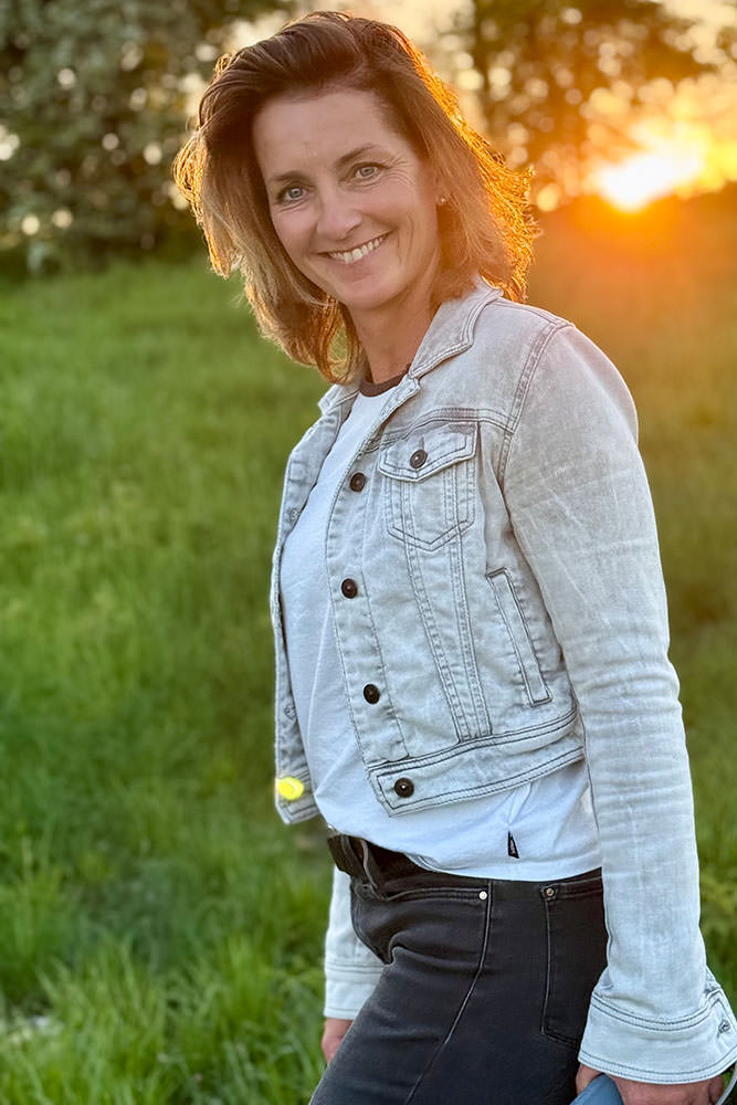 Model: Larissa 117385