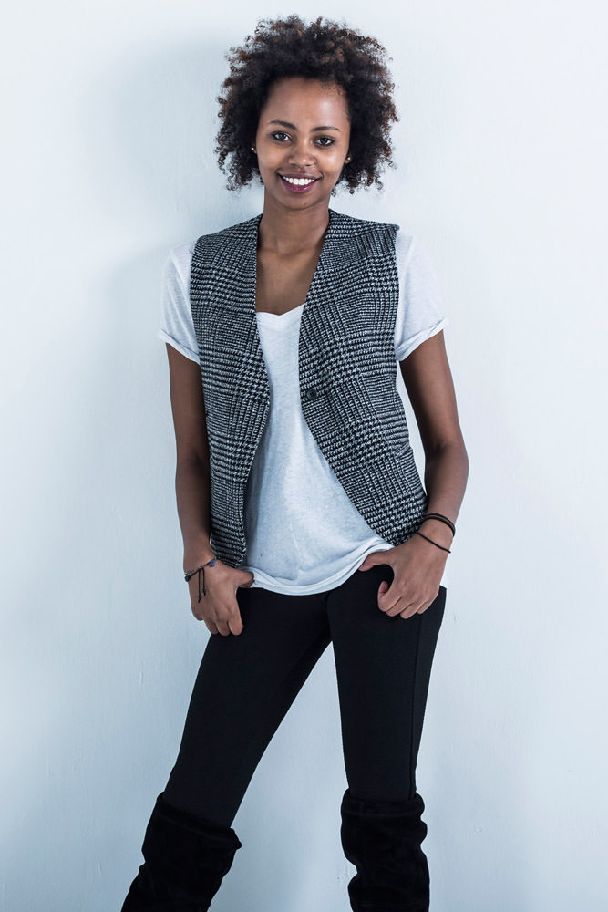 Model: Catherine 46075