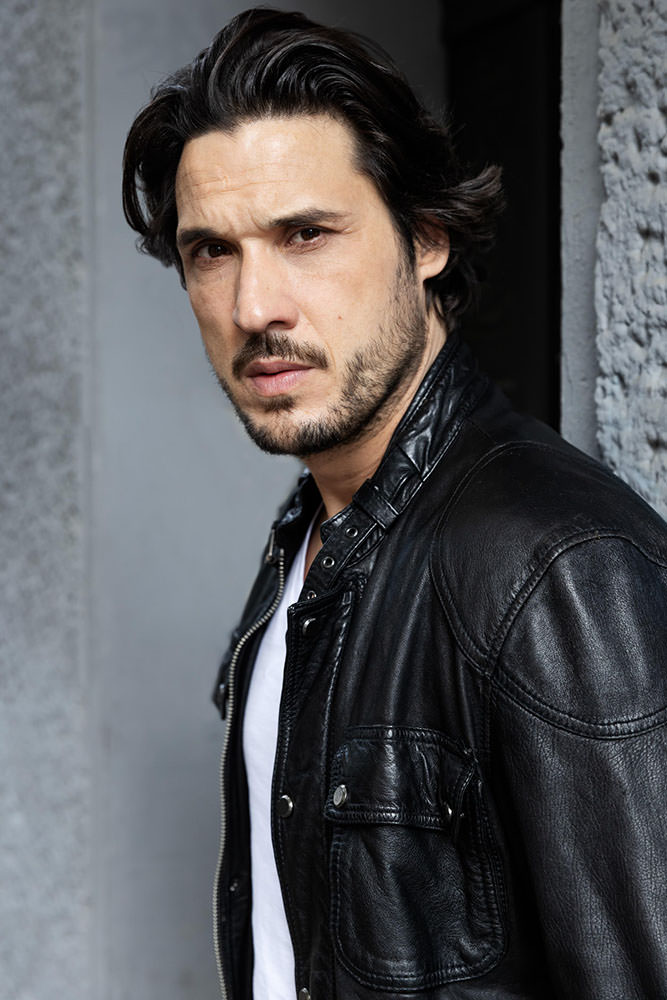 Model: Alexander 105439