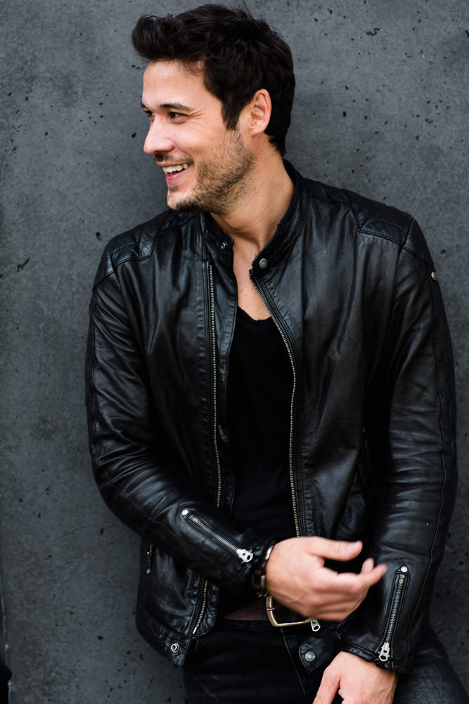 Model: Alexander 30669