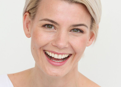 Model: Jennifer 107595