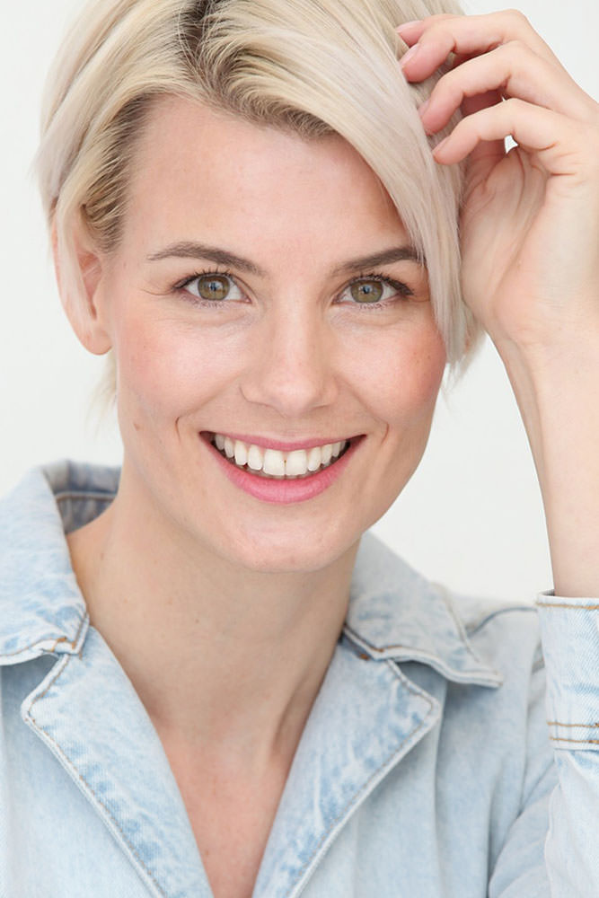 Model: Jennifer 107597