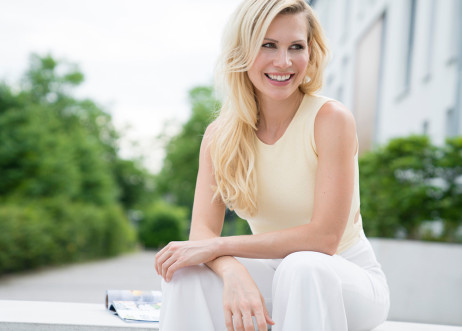 Model: Christina 52510