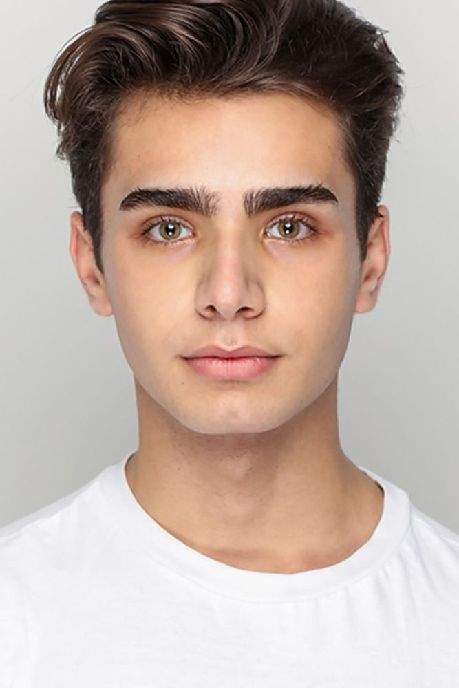 Model: Muhammed 98931