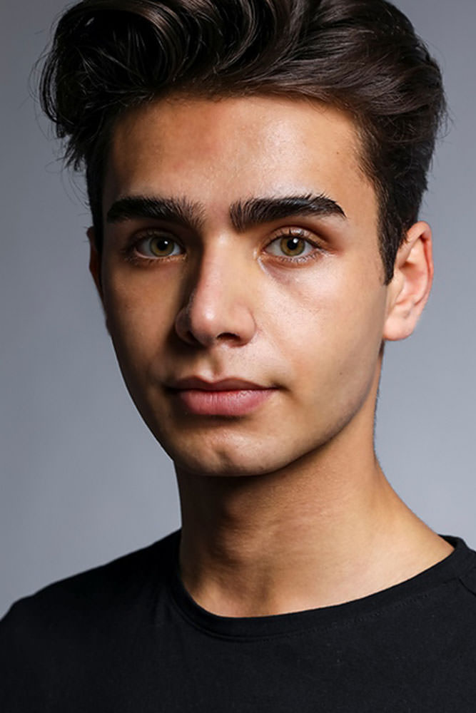 Model: Muhammed 98937