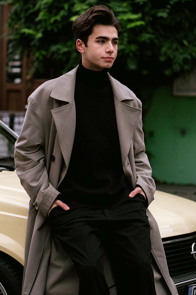 Model: Muhammed 98942