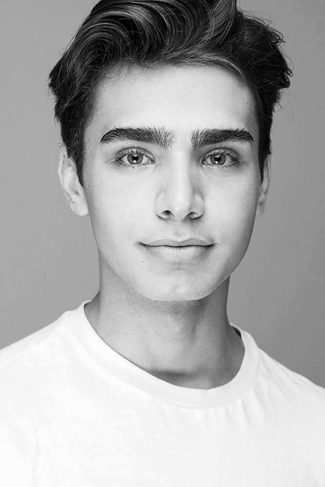 Model: Muhammed 98943