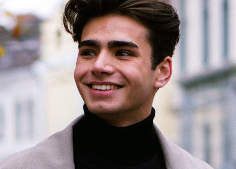 Model: Muhammed 98946