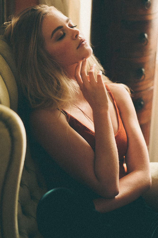 Model: Camilla 42039