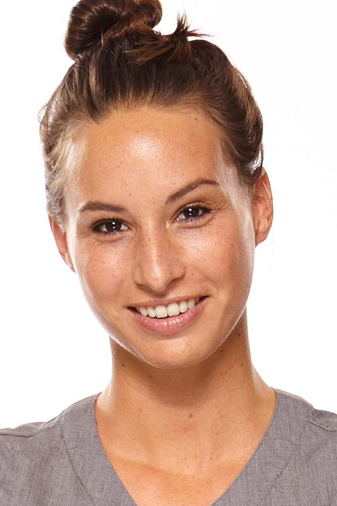 Model: Michaela 43214