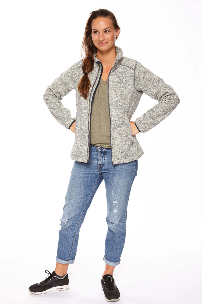 Model: Michaela 43215