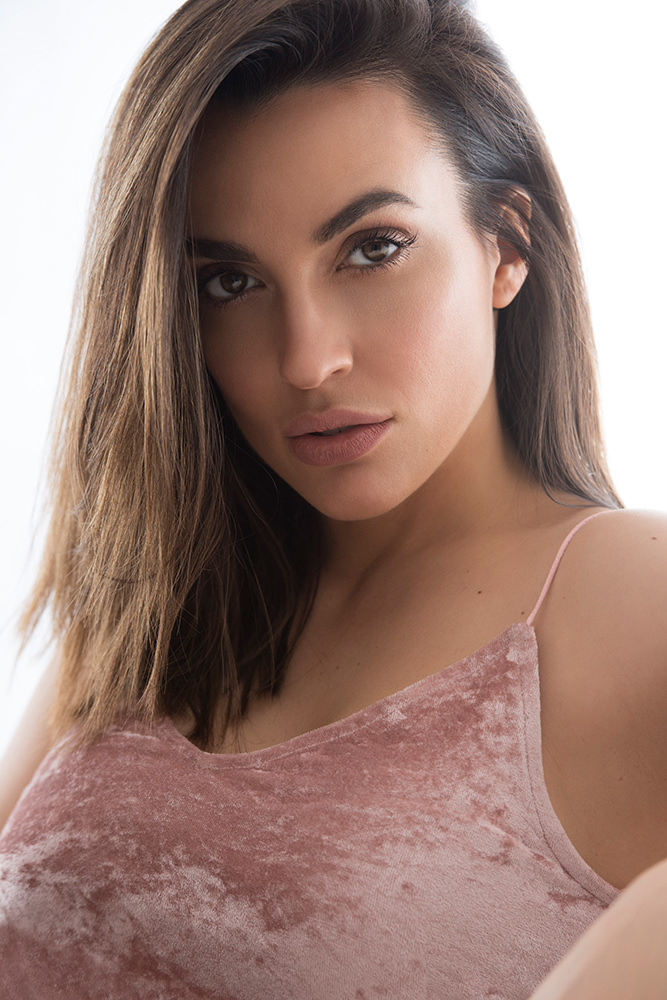 Model: Ariana 69031