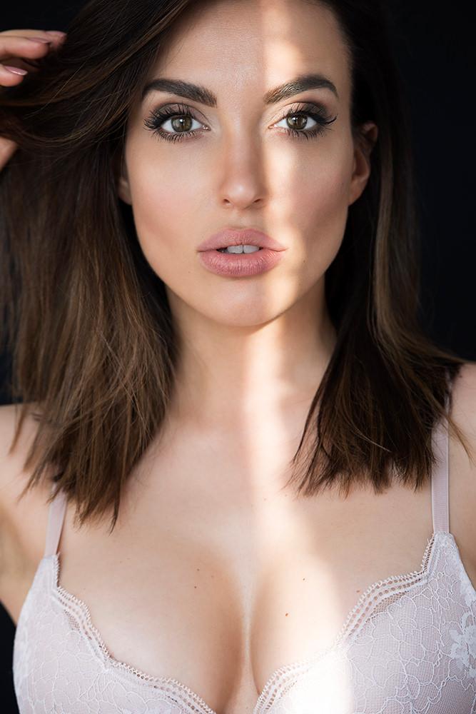 Model: Ariana 69034