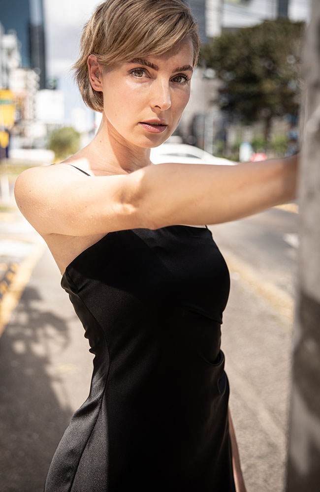 Model: Adrienne 93566