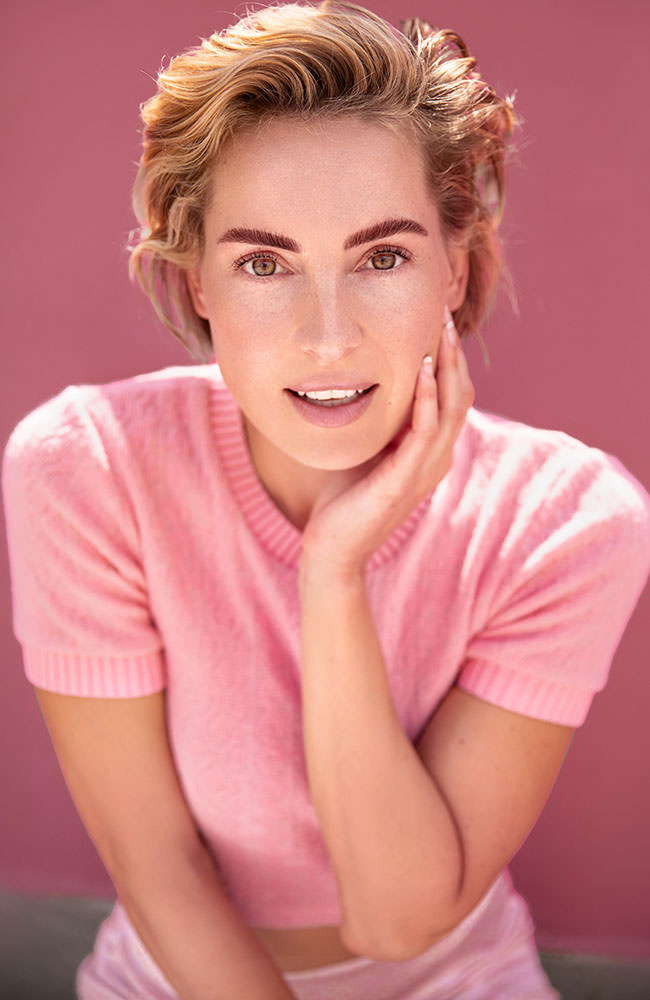 Model: Adrienne 93575