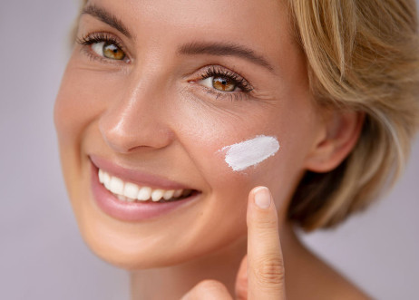 Model: Adrienne 93581