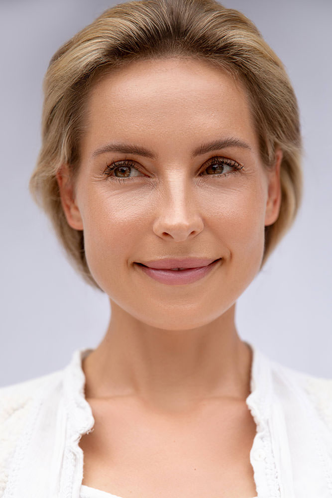 Model: Adrienne 93582