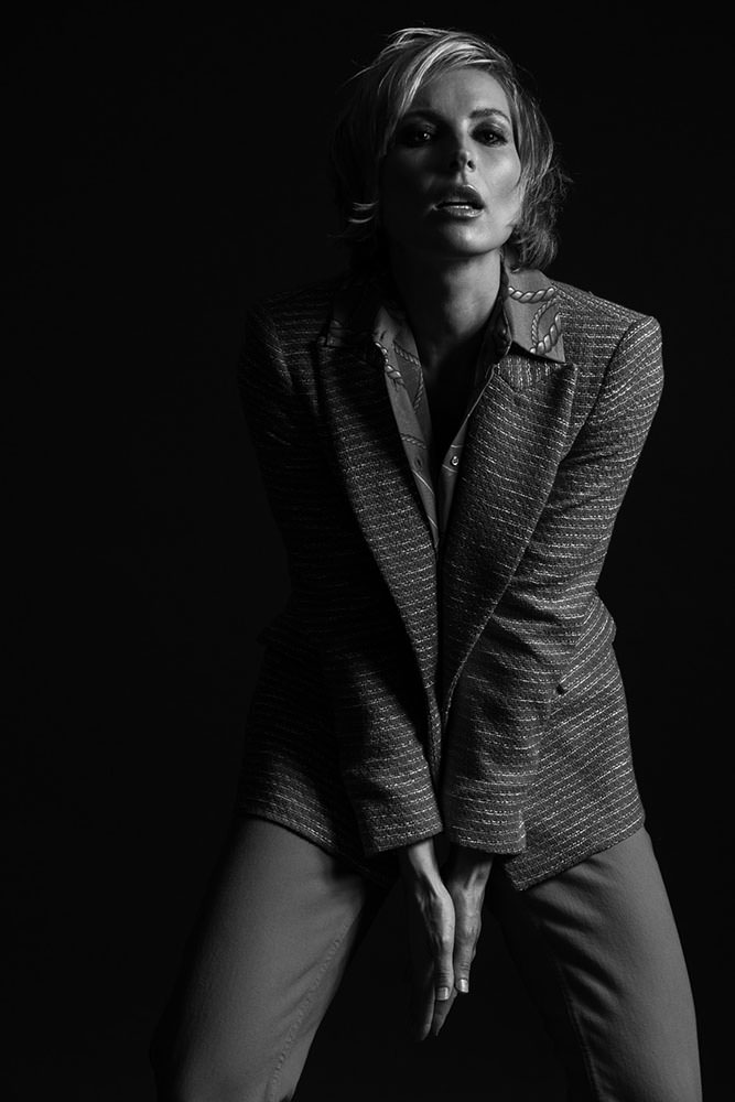 Model: Adrienne 93596