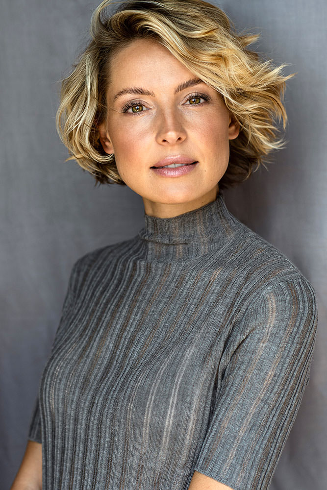 Model: Adrienne 97730