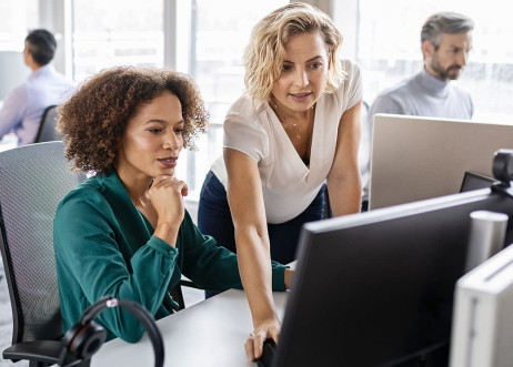 Model: Adrienne 105234