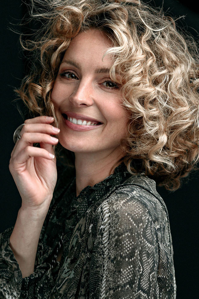 Model: Adrienne 71146