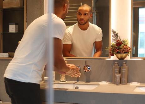 Model: Andrew 107043